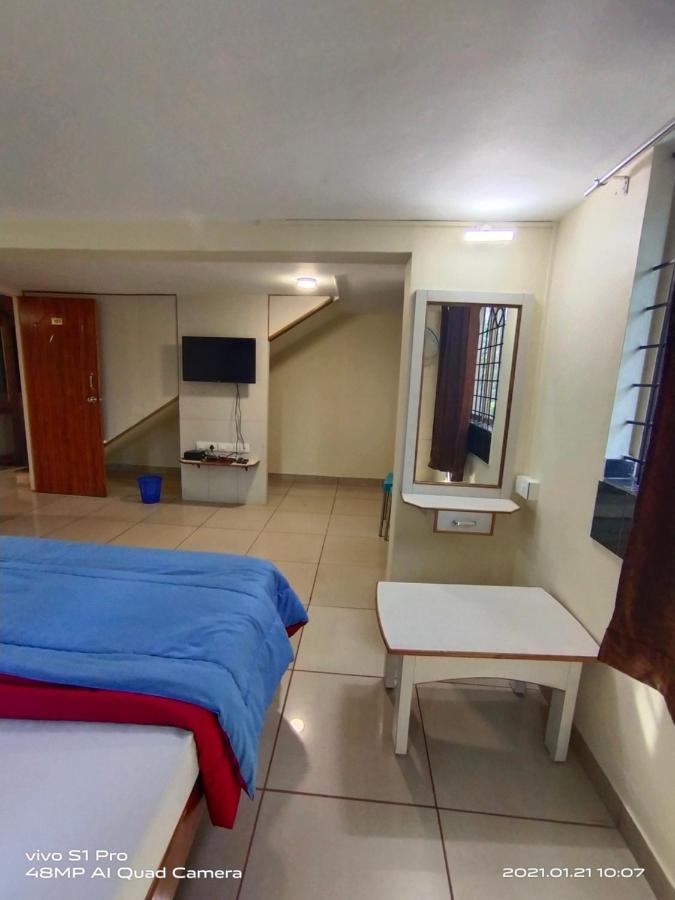 Shree Manjushree Residency Hotel Udupi Bagian luar foto