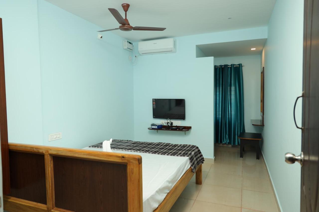 Shree Manjushree Residency Hotel Udupi Bagian luar foto
