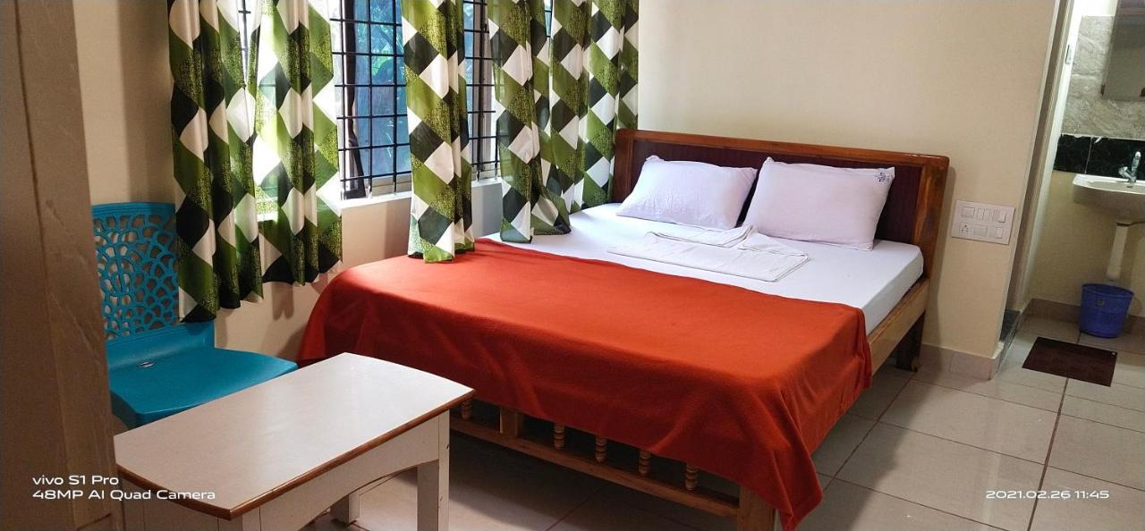 Shree Manjushree Residency Hotel Udupi Bagian luar foto