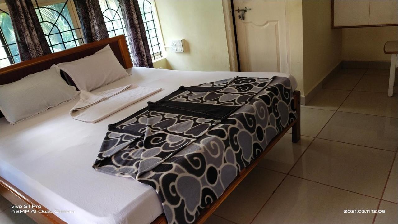 Shree Manjushree Residency Hotel Udupi Bagian luar foto